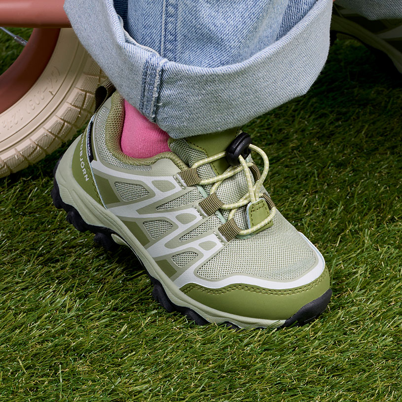 Kategorisida_Barnskor-banner 815x815-Sneakers-stor.jpg